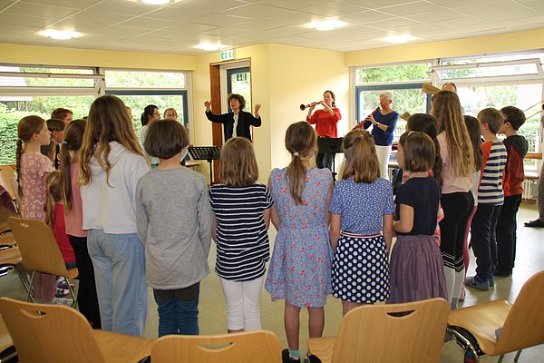 Beim Schulworkshop in der Grundschule Wienhausen